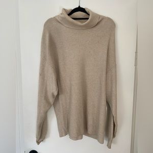 Free People over size turtle neck sweater